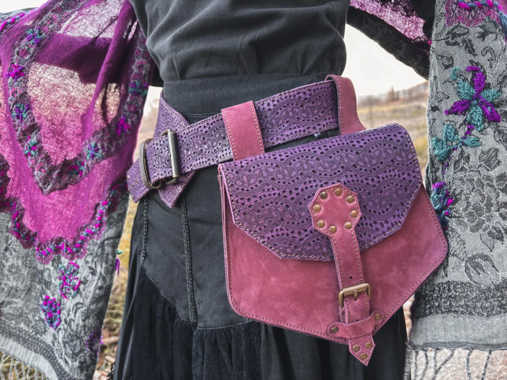 Handmade Leather Belt with Detachable Bag, size S