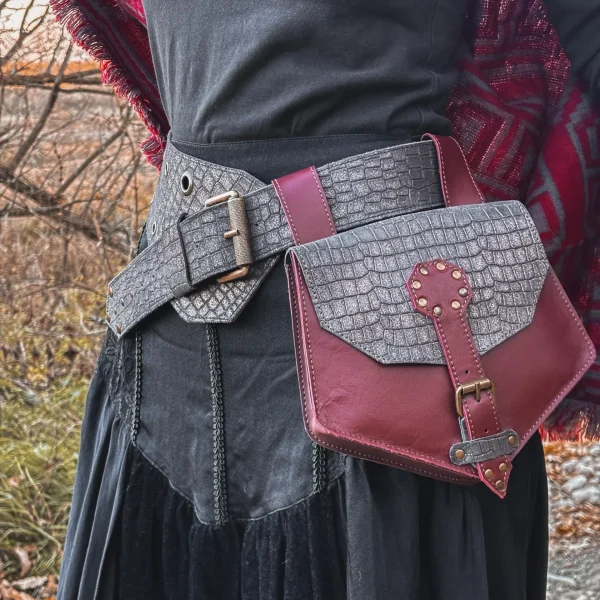 Handmade Leather Belt with Detachable Bag, size S