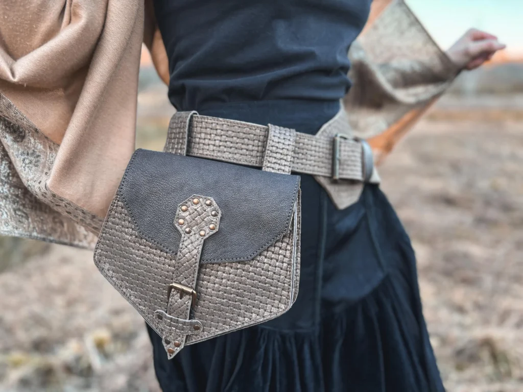 Handmade Leather Belt with Detachable Bag, size S