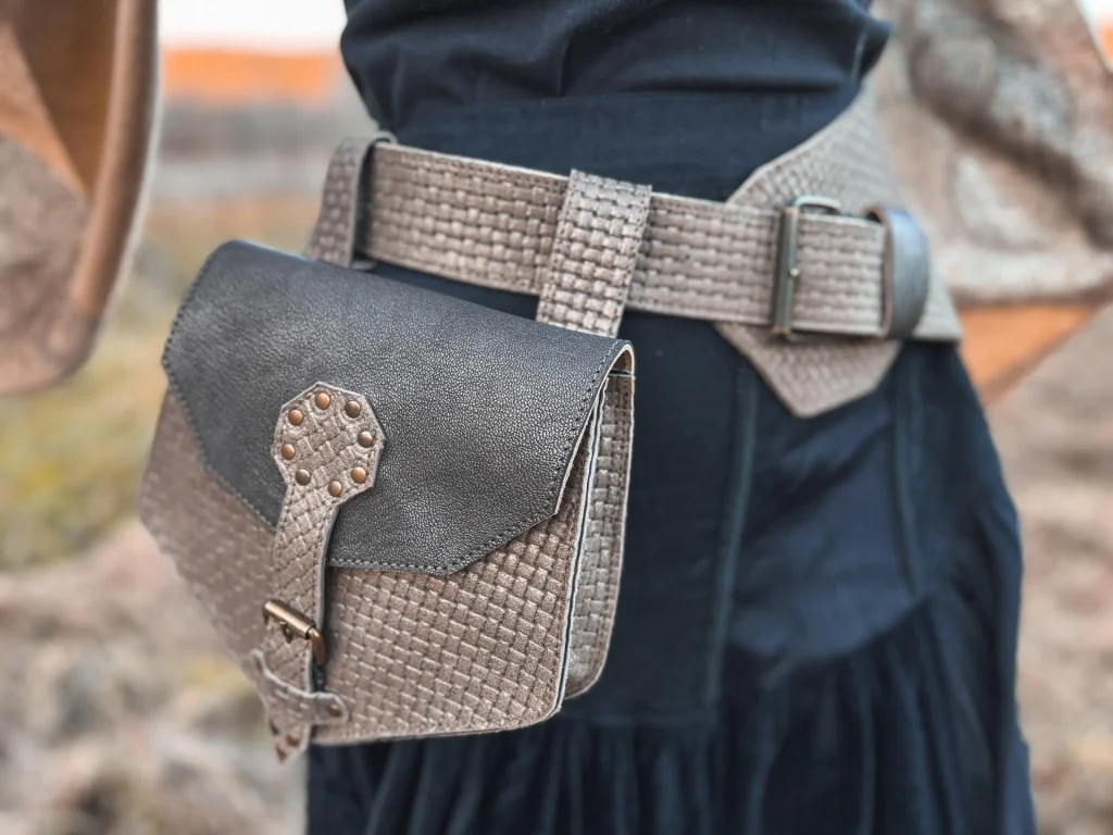 Handmade Leather Belt with Detachable Bag, size S - Image 5